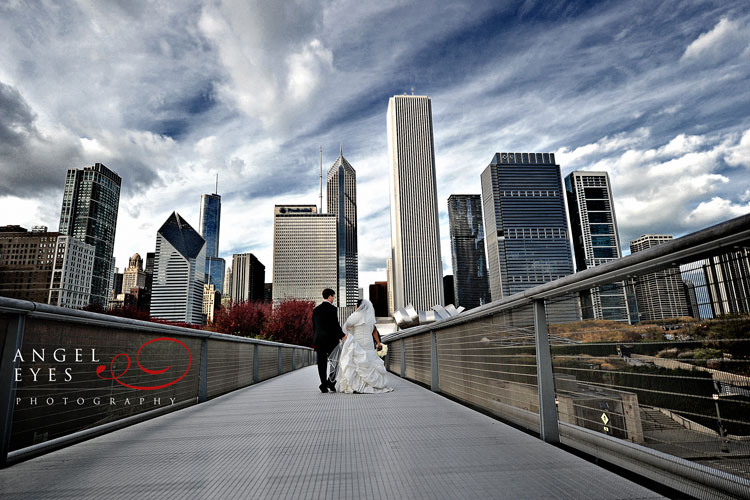 chicago art institute wedding modern wing walkway clouds sky bride and groom unique photos Angel Eyes Photography (2)