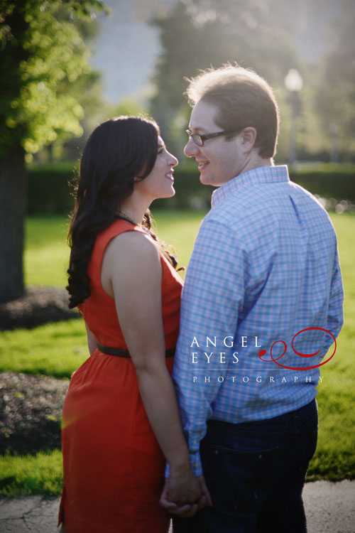 Chicago engagement photos, Buckingham fountain downtown, pets dogs family photography (1)