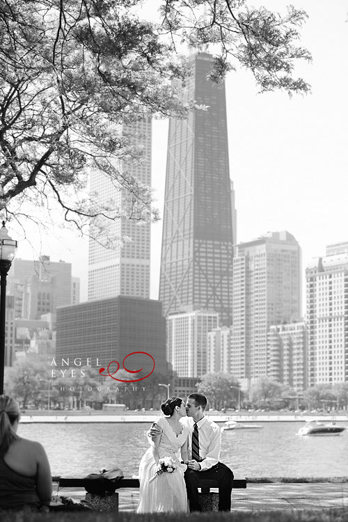 Vintage Chicago photos, B&W wedding pictures, Best Chicago photographer (3)