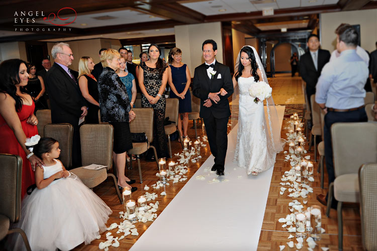 The Metropolitan Club at  Willis-Sears Tower Chicago downtown wedding (18)