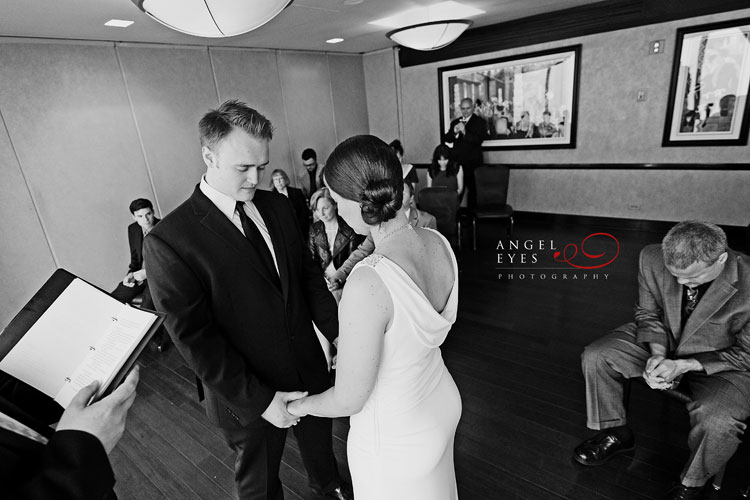 The Signature room at the 95th,  John Hancock Tower,  Chicago downtown skyline wedding photos  (18)