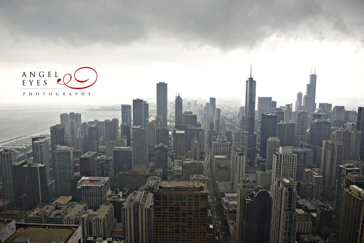 The Signature room at the 95th,  John Hancock Tower,  Chicago downtown skyline wedding photos  (3)