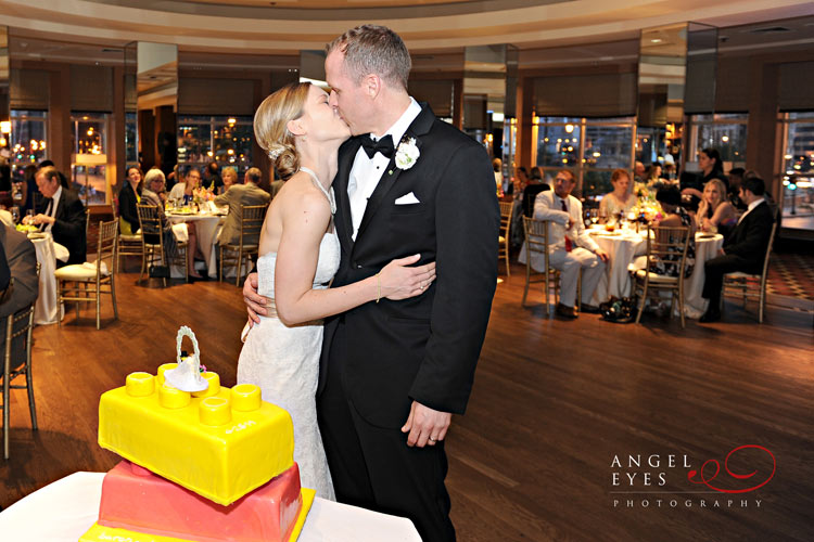 Renaissance Chicago Downtown Hotel wedding planning, Chicago wedding photographer (24)