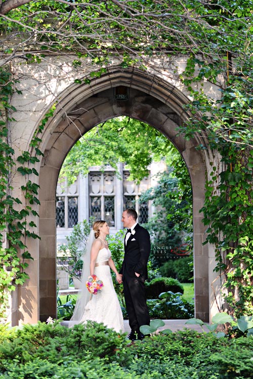 Renaissance Chicago Downtown Hotel wedding planning, Chicago wedding photographer (28)