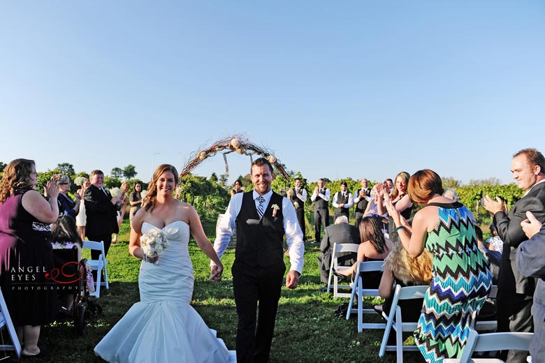 Acquaviva Winery wedding, outdoor  suburban ceremony reception, vineyard Illinois (19)