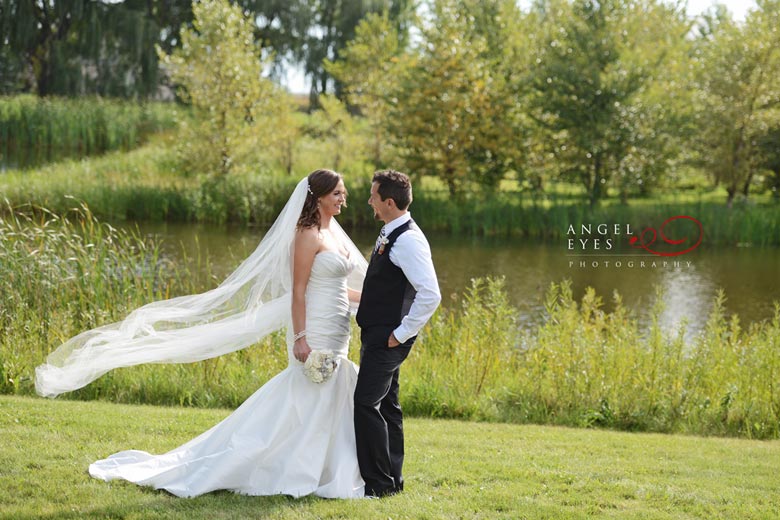 Acquaviva Winery wedding, outdoor  suburban ceremony reception, vineyard Illinois (29)