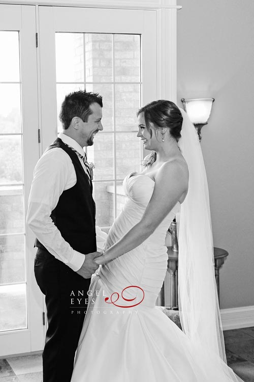 Bride-and-Groom-first-look