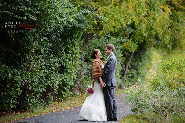 Esplanade Lakes by Doubletree reception wedding photos (14)