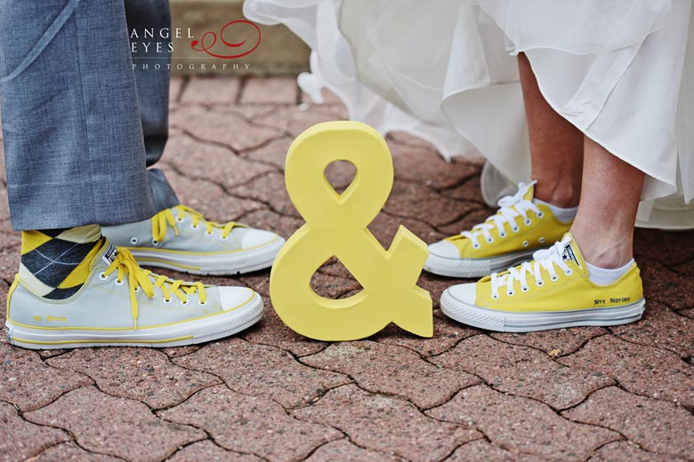 Naperville Riverwalk wedding photos, Yellow wedding flowers (11)