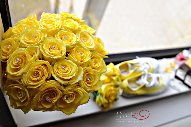 Naperville Riverwalk wedding photos, Yellow wedding flowers (14)