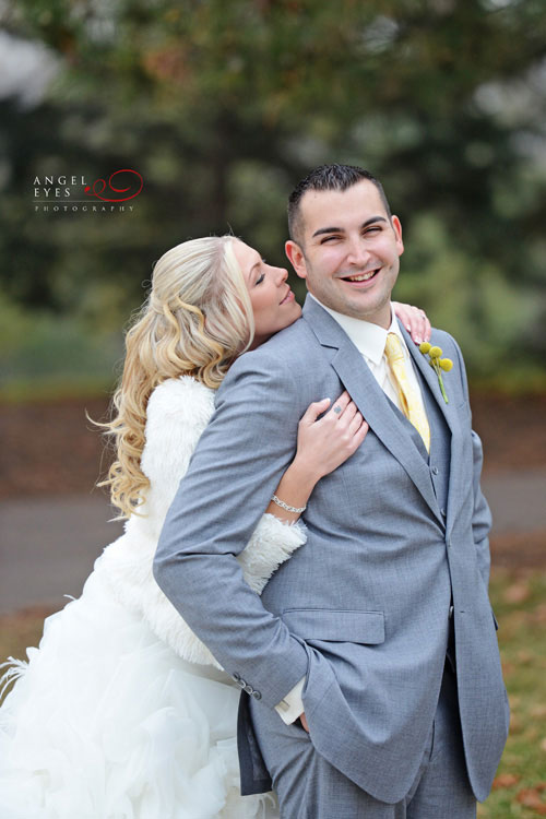 Naperville Riverwalk wedding photos, Yellow wedding flowers (8)