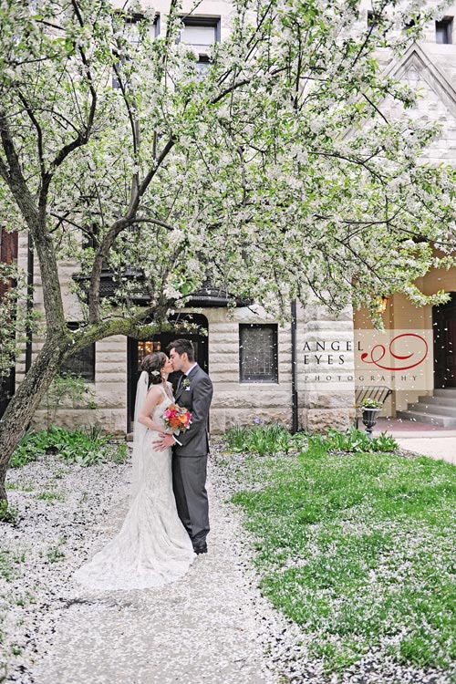 Church of Our Saviour Chicago wedding ceremony (10)