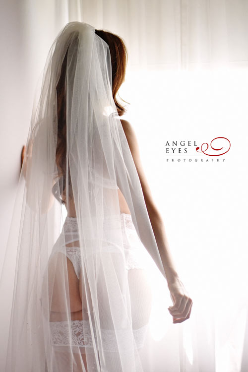 Bridal-Boudoir-Photography,-Chicago--Sexy-photo-shoot,-Gift-for-the-groom-(1)