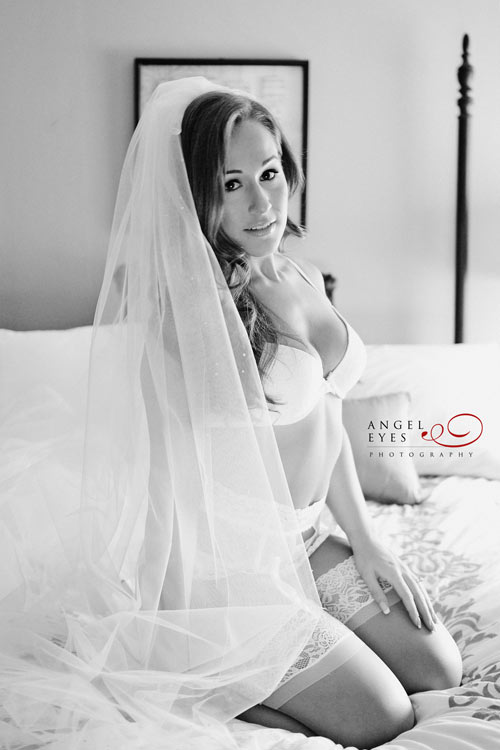 Bridal Boudoir Photography, Chicago Sexy photo-shoot, Gift for the groom (2)