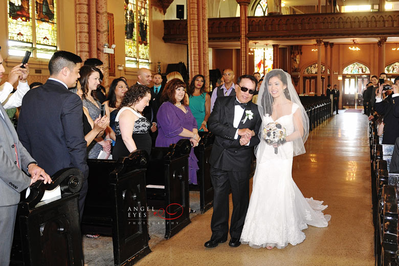 Holy Family Catholic Church Chicago wedding photos (2)