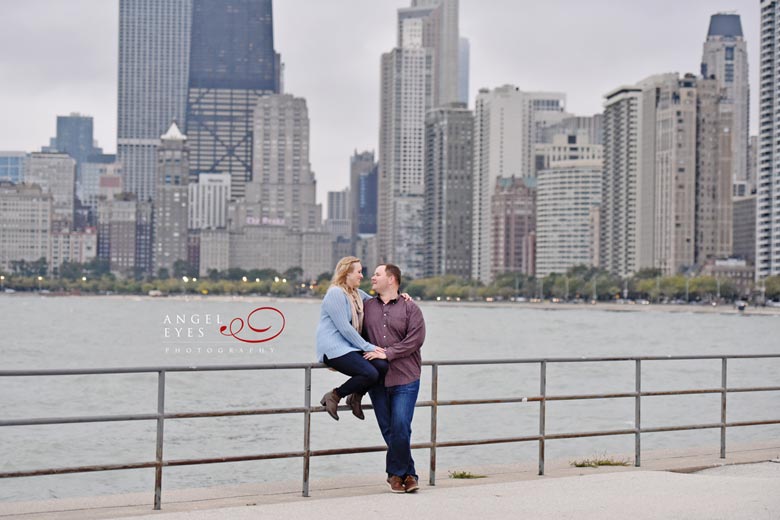 Chicago engagement photos, Noth avenue beach (3)
