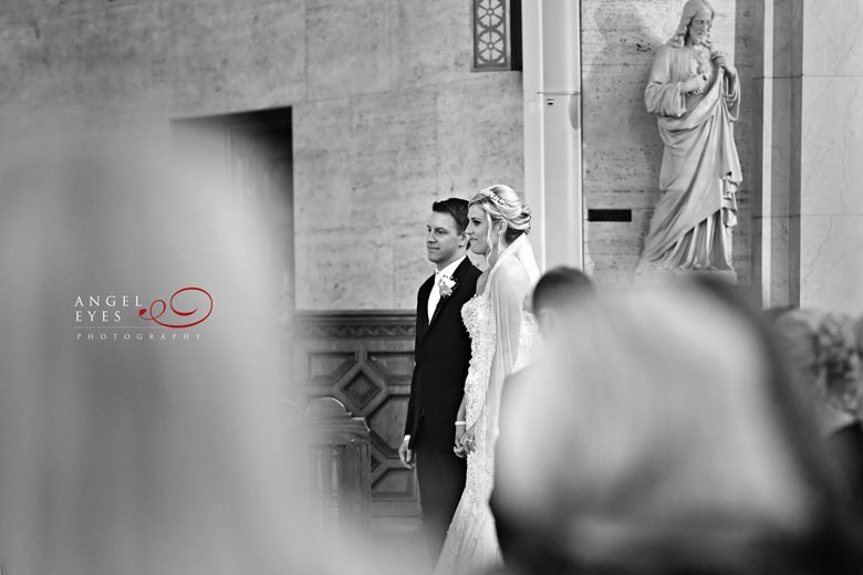 Our Lady of Victory Catholic Church, Chicago wedding photos (7)