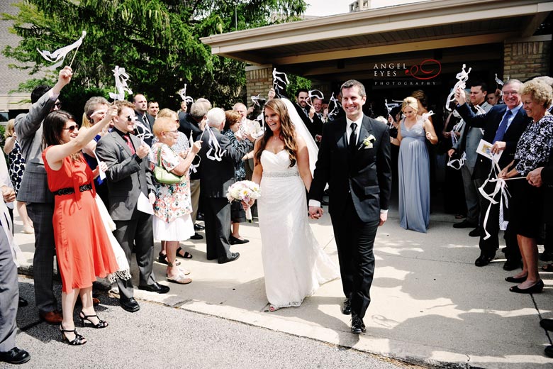 Our-Lady-of-the-Woods-Parish-wedding-photos,-suburban-wedding-photographer-(b)