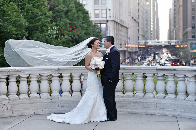 Millennium Park wedding photos,Loop area of Chicago in Illinois, Bride and Groom (2)