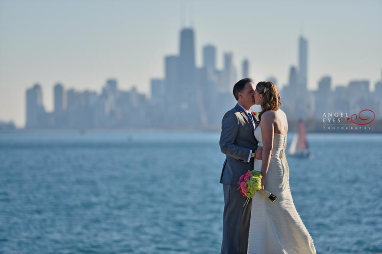 Chicago wedding photographer, Lakefront skyline photos, Montrose Avenue beach, Fall wedding (3)