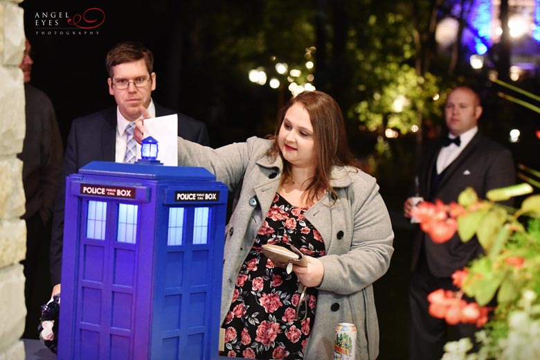 Doctor Who Themed Wedding, unique ideas for a fun wedding (2)