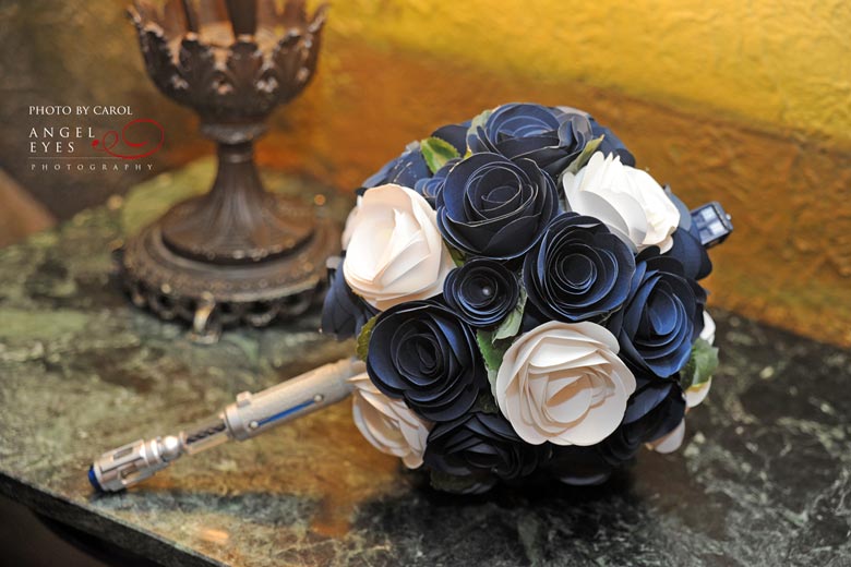 Dr-Who-Sonic-Srewdriver-wedding-bouquet-handle