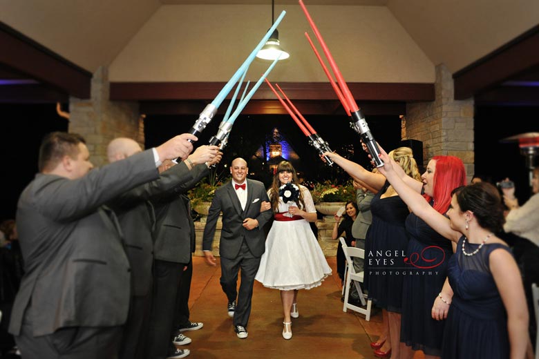 Star Wars wedding inspiration, Redfield Estate wedding in Glenview, Fun wedding photos (10)