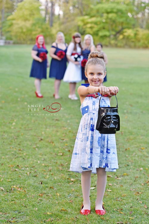 Star Wars wedding inspiration, Redfield Estate wedding in Glenview, Fun wedding photos (7)