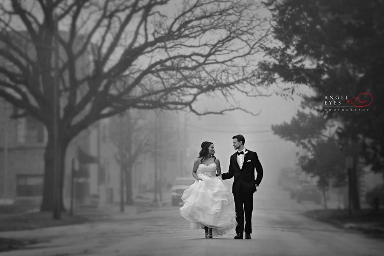 Unique wedding venue, The Starline Factory, fun wedding photos, winter wedding, Chicago wedding photographer (10)