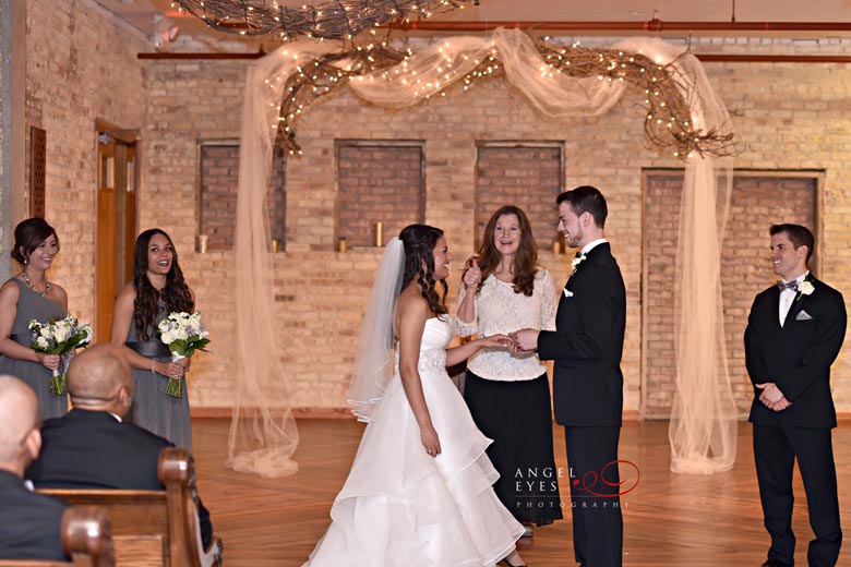 Unique wedding venue, The Starline Factory, fun wedding photos, winter wedding, Chicago wedding photographer (21)