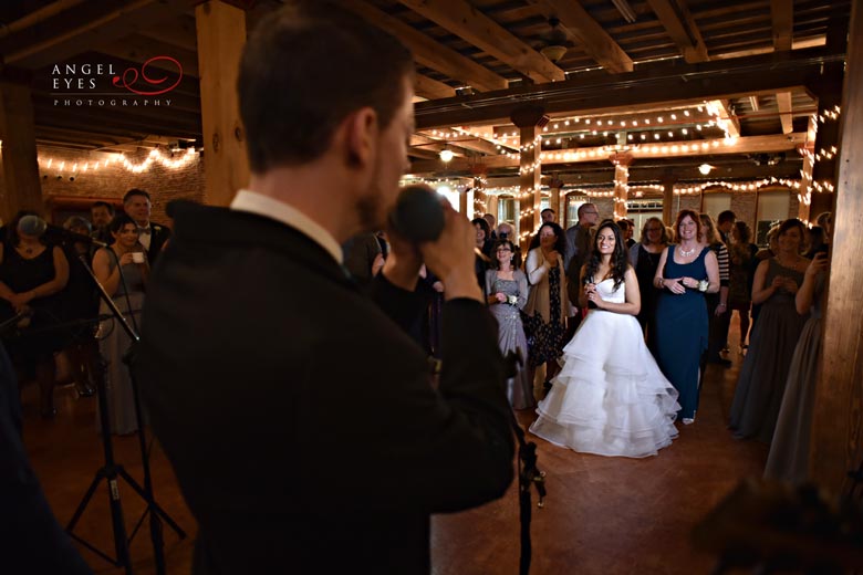 Unique wedding venue, The Starline Factory, fun wedding photos, winter wedding, Chicago wedding photographer (29)