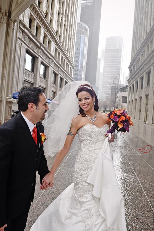 Chicago wedding photos in the rain, Michigan ave, Wrigley bilding...Chicago photographer (4)
