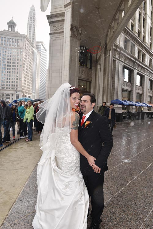 Chicago wedding photos in the rain, Michigan ave, Wrigley bilding...Chicago photographer (5)