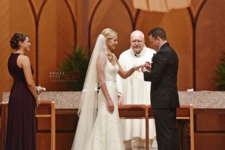 Holy Name Cathedral, Chicago wedding ceremony photos (4)