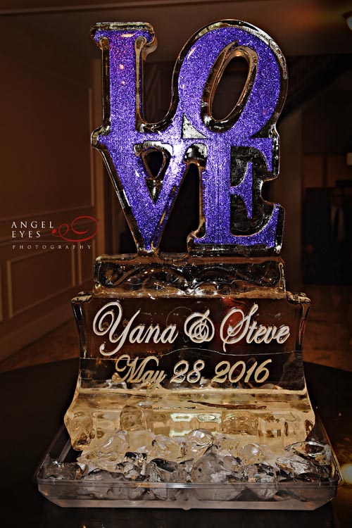 Ice-sculptures-for-weddings,-Nadeau's-Ice-Sculptures