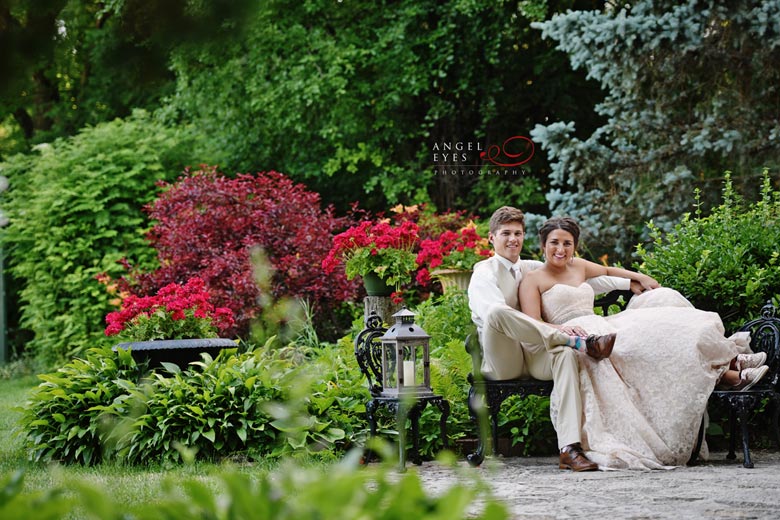 oscar-swan-wedding-in-geneva-illinois-summer-outdoor-wedding-reception-unique-oudoor-venue-6