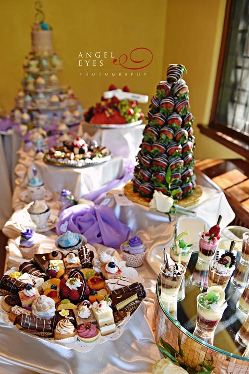 redfield-estate-wedding-oak-mill-bakery-cupcakes-cupcake-tower-wedding-desert-4