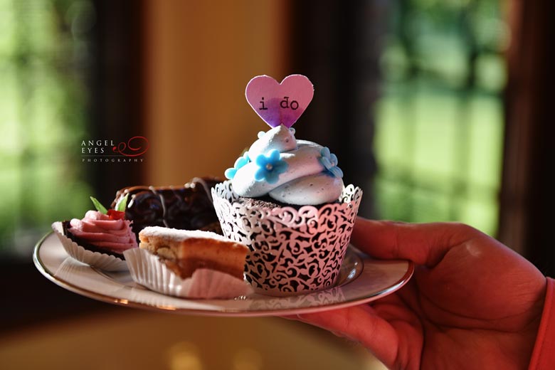 redfield-estate-wedding-oak-mill-bakery-cupcakes-cupcake-tower-wedding-desert-5