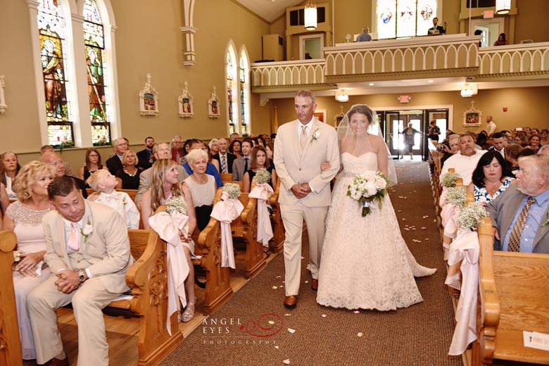 st-john-the-baptist-catholic-church-somonauk-il-wedding-photos-8