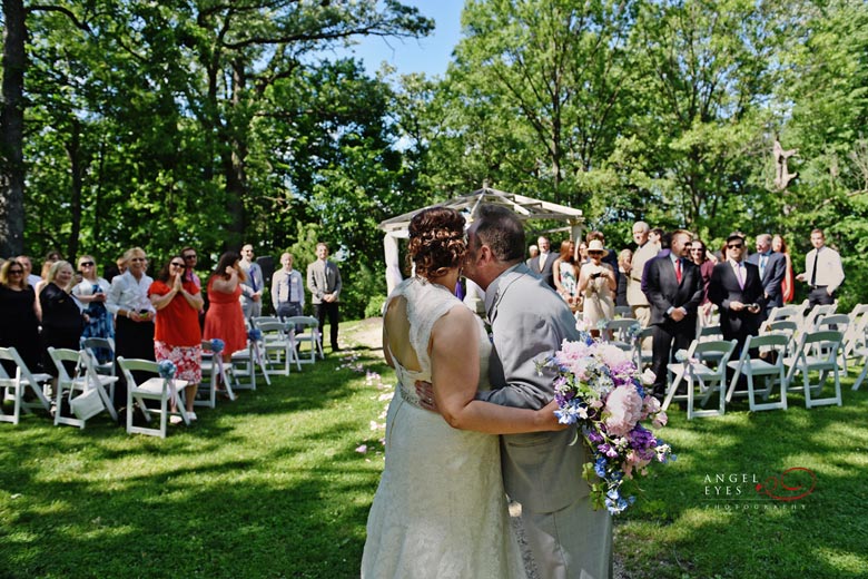 the-redfield-estate-in-glenview-wedding-photos-the-grove-unique-outdoor-summer-wedding-23