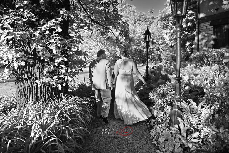 the-redfield-estate-in-glenview-wedding-photos-the-grove-unique-outdoor-summer-wedding-27