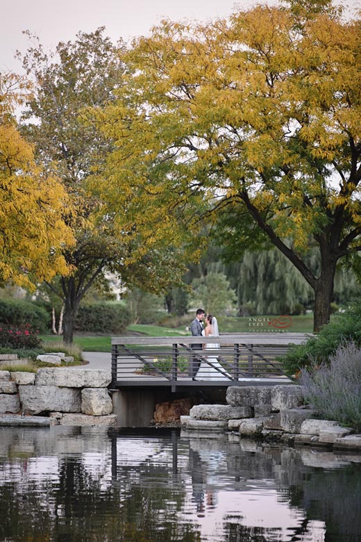 the-westin-chicago-northwest-itasca-wedding-reception-outdoor-fall-wedding-photos-chicago-photographer-a1